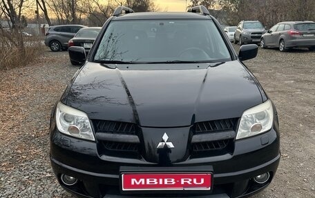 Mitsubishi Outlander III рестайлинг 3, 2006 год, 990 000 рублей, 1 фотография