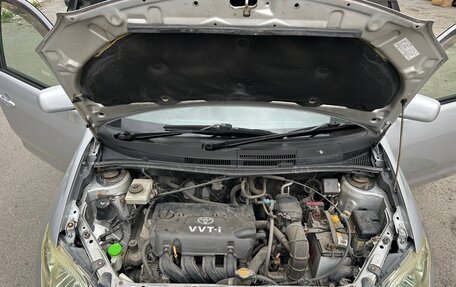 Toyota Ist II, 2003 год, 530 000 рублей, 22 фотография