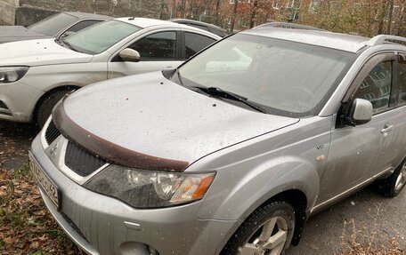 Mitsubishi Outlander III рестайлинг 3, 2007 год, 1 250 000 рублей, 2 фотография