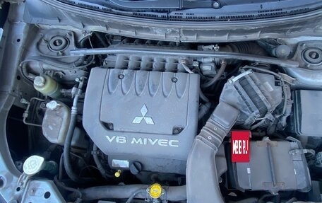 Mitsubishi Outlander III рестайлинг 3, 2007 год, 1 250 000 рублей, 22 фотография