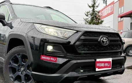 Toyota RAV4, 2022 год, 2 310 555 рублей, 3 фотография