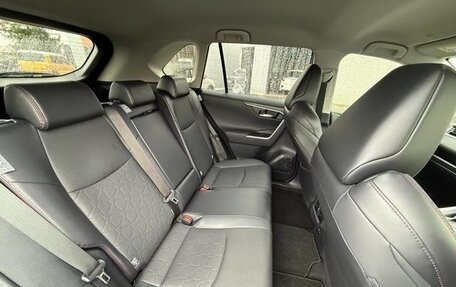 Toyota RAV4, 2022 год, 2 310 555 рублей, 24 фотография