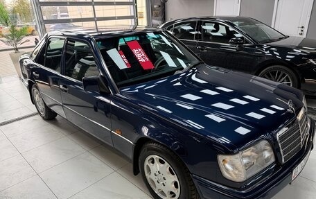 Mercedes-Benz E-Класс, 1995 год, 3 800 000 рублей, 4 фотография