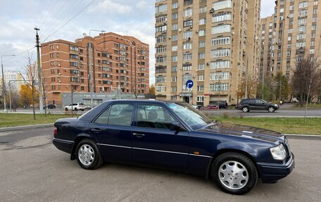 Mercedes-Benz E-Класс, 1995 год, 3 800 000 рублей, 11 фотография
