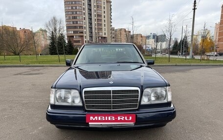 Mercedes-Benz E-Класс, 1995 год, 3 800 000 рублей, 16 фотография