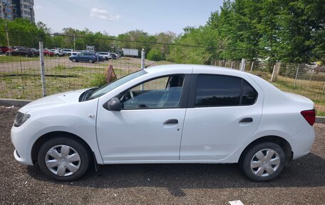 Renault Logan II, 2015 год, 530 000 рублей, 4 фотография