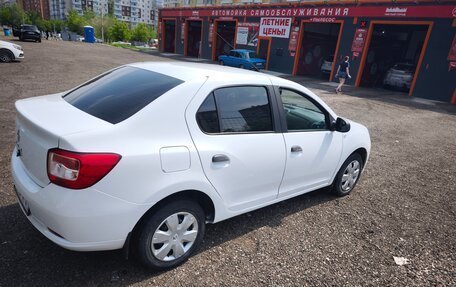 Renault Logan II, 2015 год, 530 000 рублей, 3 фотография