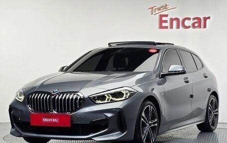 BMW 1 серия, 2021 год, 2 100 000 рублей, 1 фотография