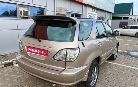 Lexus RX IV рестайлинг, 1999 год, 850 000 рублей, 3 фотография