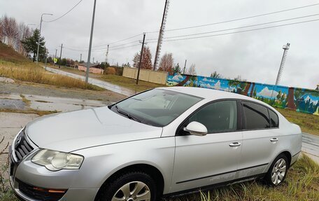 Volkswagen Passat B6, 2008 год, 690 000 рублей, 2 фотография