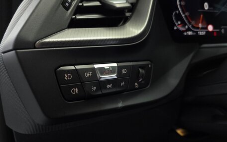 BMW 1 серия, 2021 год, 2 100 000 рублей, 15 фотография