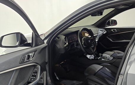 BMW 1 серия, 2021 год, 2 100 000 рублей, 12 фотография