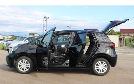 Honda Fit, 2021 год, 889 999 рублей, 9 фотография