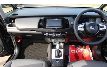 Honda Fit, 2021 год, 889 999 рублей, 26 фотография