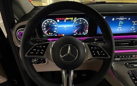 Mercedes-Benz V-Класс, 2025 год, 14 670 000 рублей, 21 фотография