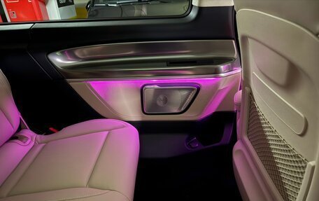 Mercedes-Benz V-Класс, 2025 год, 14 670 000 рублей, 30 фотография