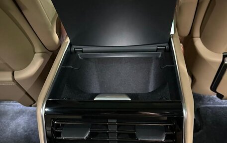 Land Rover Range Rover IV рестайлинг, 2025 год, 26 520 000 рублей, 32 фотография