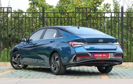 Hyundai Elantra, 2025 год, 1 648 500 рублей, 5 фотография