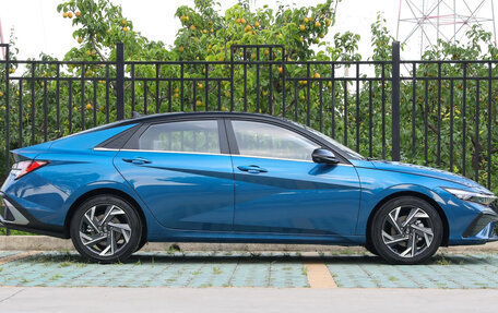 Hyundai Elantra, 2025 год, 1 648 500 рублей, 8 фотография