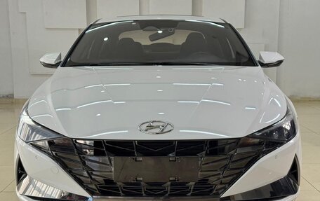 Hyundai Elantra, 2022 год, 1 650 000 рублей, 2 фотография