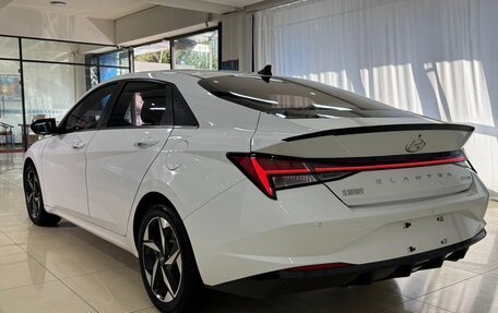 Hyundai Elantra, 2022 год, 1 650 000 рублей, 6 фотография