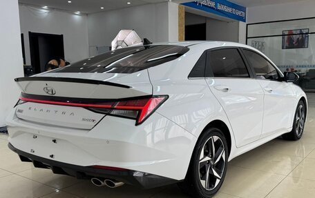 Hyundai Elantra, 2022 год, 1 650 000 рублей, 4 фотография