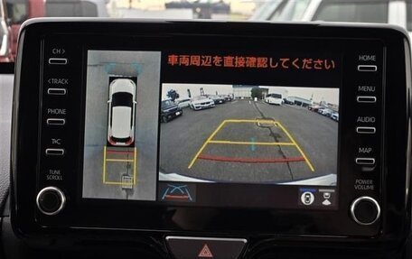 Toyota Yaris Cross, 2022 год, 1 560 000 рублей, 23 фотография