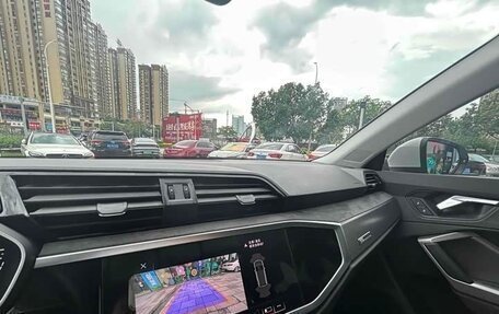 Audi Q3, 2021 год, 2 050 000 рублей, 21 фотография