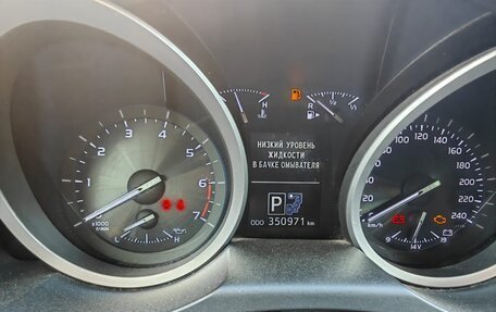 Toyota Land Cruiser 200, 2012 год, 2 700 000 рублей, 4 фотография