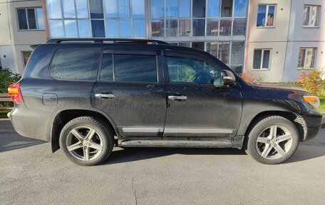 Toyota Land Cruiser 200, 2012 год, 2 700 000 рублей, 2 фотография