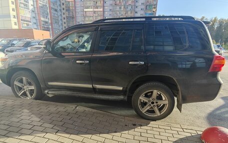 Toyota Land Cruiser 200, 2012 год, 2 700 000 рублей, 3 фотография