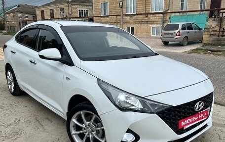 Hyundai Solaris II рестайлинг, 2021 год, 1 270 000 рублей, 3 фотография