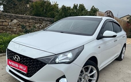 Hyundai Solaris II рестайлинг, 2021 год, 1 270 000 рублей, 2 фотография