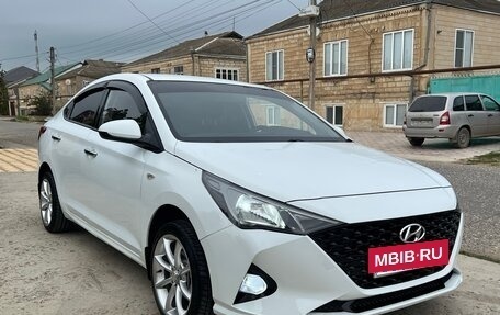 Hyundai Solaris II рестайлинг, 2021 год, 1 270 000 рублей, 10 фотография