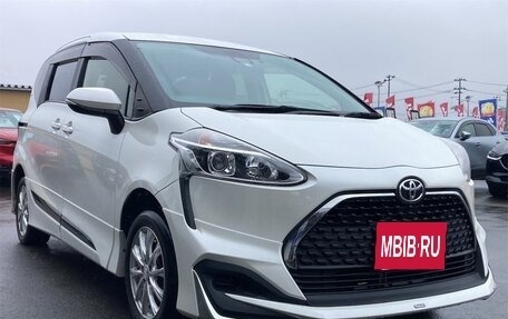 Toyota Sienta II, 2021 год, 1 230 000 рублей, 7 фотография