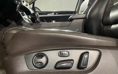 Volkswagen Touareg III, 2012 год, 2 349 000 рублей, 16 фотография