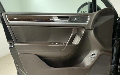 Volkswagen Touareg III, 2012 год, 2 349 000 рублей, 17 фотография