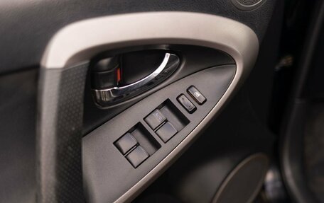 Toyota RAV4, 2006 год, 1 200 000 рублей, 19 фотография