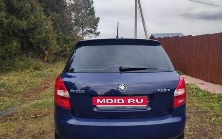 Skoda Fabia II, 2013 год, 450 000 рублей, 2 фотография