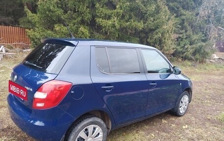 Skoda Fabia II, 2013 год, 450 000 рублей, 3 фотография