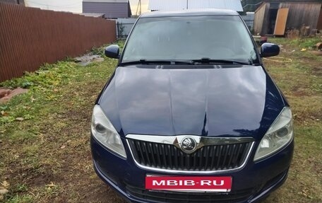 Skoda Fabia II, 2013 год, 450 000 рублей, 5 фотография