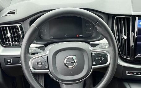 Volvo XC60 II, 2022 год, 2 750 000 рублей, 9 фотография