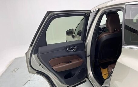 Volvo XC60 II, 2022 год, 2 750 000 рублей, 23 фотография