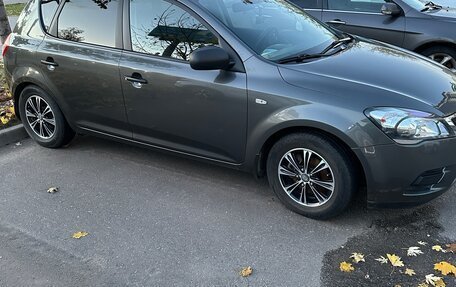 KIA cee'd I рестайлинг, 2011 год, 755 000 рублей, 2 фотография