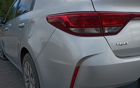 KIA Rio IV, 2021 год, 1 570 000 рублей, 3 фотография