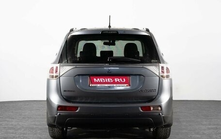 Mitsubishi Outlander III рестайлинг 3, 2012 год, 1 548 000 рублей, 4 фотография