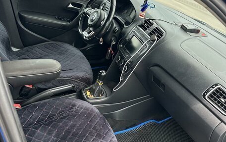 Volkswagen Polo VI (EU Market), 2018 год, 900 000 рублей, 9 фотография