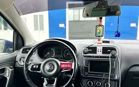 Volkswagen Polo VI (EU Market), 2018 год, 900 000 рублей, 7 фотография