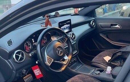 Mercedes-Benz GLA, 2018 год, 2 800 000 рублей, 4 фотография