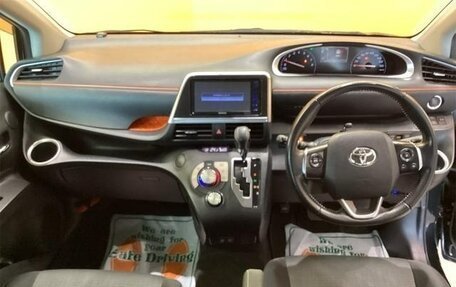 Toyota Sienta II, 2022 год, 1 150 000 рублей, 5 фотография